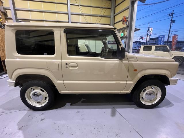 ジムニー XL THEROOTS ザルーツ 名栗加工ステアリング 名栗加工シフトノブ コーデュロイ生地シートカバー レトロホイール ナビゲーション フルセグTV フロントシートヒーター(5枚目)