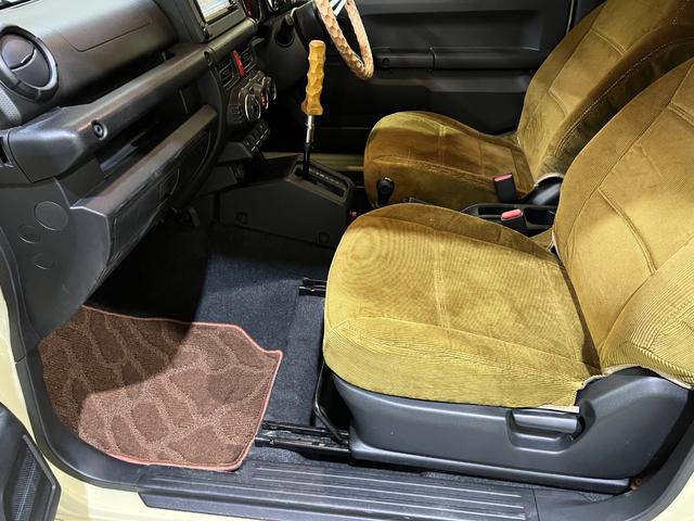 ジムニー XL THEROOTS ザルーツ 名栗加工ステアリング 名栗加工シフトノブ コーデュロイ生地シートカバー レトロホイール ナビゲーション フルセグTV フロントシートヒーター(67枚目)