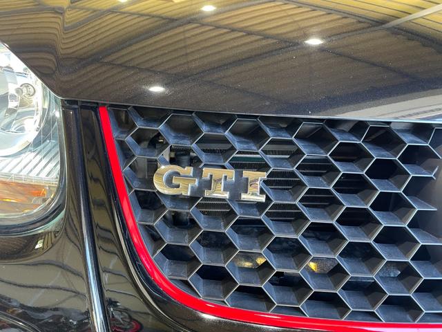 ゴルフ ＧＴＩ　ピレリ　ワンオーナー　ガレージ保管　ＧＴＩ　ピレリ　限定１０００台　カロッツェリアナビ　専用外装　専用ホイール　専用スポーツシート　キセノンヘッドライト（37枚目）