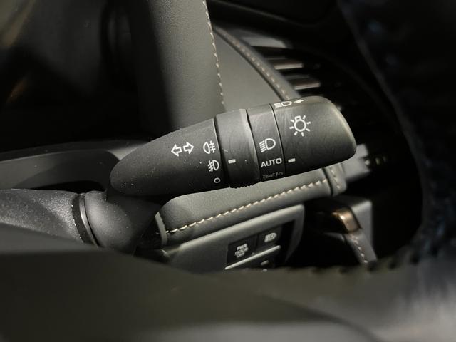 アルファード Z 純正DVDプレーヤー モデリスタエアロ 左右独立ムーンルーフ 後席フリップダウンモニター 保証継承 ユニバーサルステップ 寒冷地仕様 ヘッドアップディスプレイ 走行中TV ワンオーナー(13枚目)