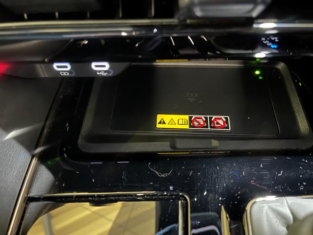 アルファード Z 純正DVDプレーヤー モデリスタエアロ 左右独立ムーンルーフ 後席フリップダウンモニター 保証継承 ユニバーサルステップ 寒冷地仕様 ヘッドアップディスプレイ 走行中TV ワンオーナー(21枚目)