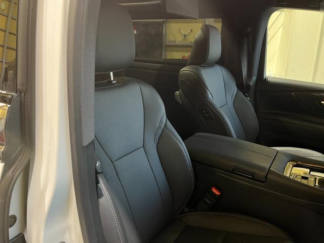 アルファード Z 純正DVDプレーヤー モデリスタエアロ 左右独立ムーンルーフ 後席フリップダウンモニター 保証継承 ユニバーサルステップ 寒冷地仕様 ヘッドアップディスプレイ 走行中TV ワンオーナー(29枚目)