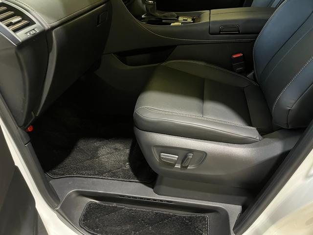 アルファード Z 純正DVDプレーヤー モデリスタエアロ 左右独立ムーンルーフ 後席フリップダウンモニター 保証継承 ユニバーサルステップ 寒冷地仕様 ヘッドアップディスプレイ 走行中TV ワンオーナー(34枚目)