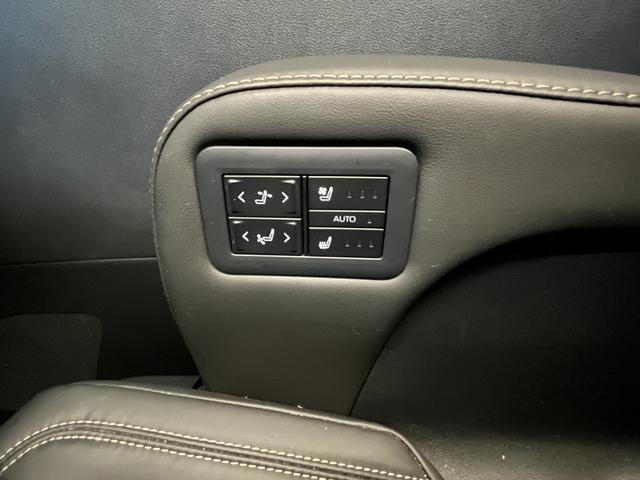 アルファード Z 純正DVDプレーヤー モデリスタエアロ 左右独立ムーンルーフ 後席フリップダウンモニター 保証継承 ユニバーサルステップ 寒冷地仕様 ヘッドアップディスプレイ 走行中TV ワンオーナー(39枚目)