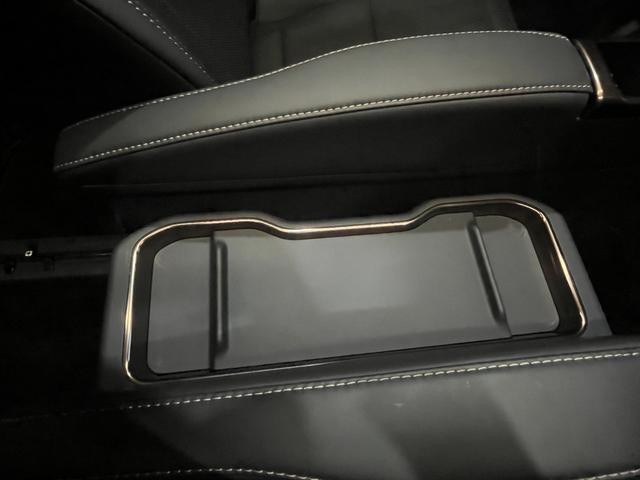 アルファード Z 純正DVDプレーヤー モデリスタエアロ 左右独立ムーンルーフ 後席フリップダウンモニター 保証継承 ユニバーサルステップ 寒冷地仕様 ヘッドアップディスプレイ 走行中TV ワンオーナー(41枚目)