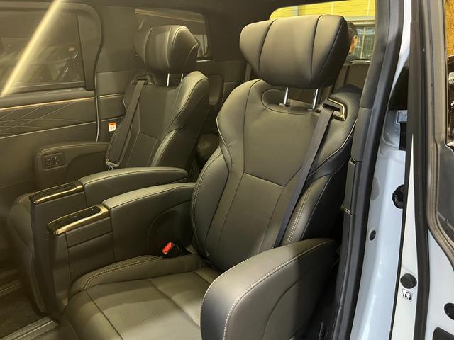 アルファード Z 純正DVDプレーヤー モデリスタエアロ 左右独立ムーンルーフ 後席フリップダウンモニター 保証継承 ユニバーサルステップ 寒冷地仕様 ヘッドアップディスプレイ 走行中TV ワンオーナー(43枚目)