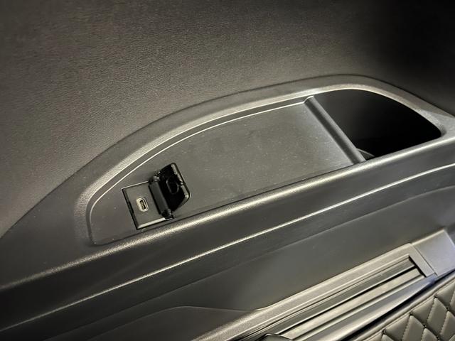 アルファード Z 純正DVDプレーヤー モデリスタエアロ 左右独立ムーンルーフ 後席フリップダウンモニター 保証継承 ユニバーサルステップ 寒冷地仕様 ヘッドアップディスプレイ 走行中TV ワンオーナー(51枚目)