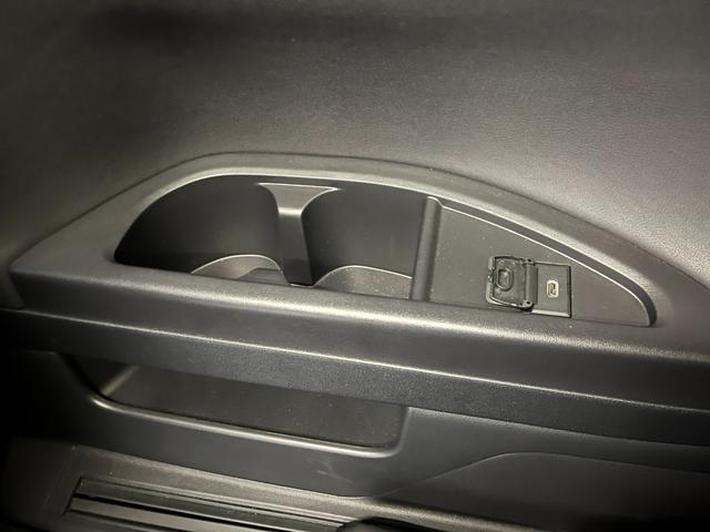 アルファード Z 純正DVDプレーヤー モデリスタエアロ 左右独立ムーンルーフ 後席フリップダウンモニター 保証継承 ユニバーサルステップ 寒冷地仕様 ヘッドアップディスプレイ 走行中TV ワンオーナー(53枚目)