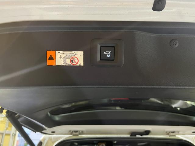 アルファード Z 純正DVDプレーヤー モデリスタエアロ 左右独立ムーンルーフ 後席フリップダウンモニター 保証継承 ユニバーサルステップ 寒冷地仕様 ヘッドアップディスプレイ 走行中TV ワンオーナー(59枚目)