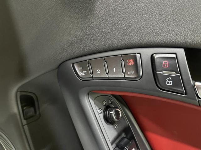 S5 ベースグレード AWE TUNINGマフラー 赤レザー内装 パワーシート シートヒーター アダプティブヘッドライト フルセグTV バックモニター ETC フロントタイヤ新品 前後ブレーキパッド新品(13枚目)
