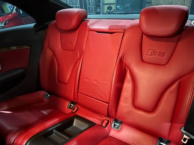 S5 ベースグレード AWE TUNINGマフラー 赤レザー内装 パワーシート シートヒーター アダプティブヘッドライト フルセグTV バックモニター ETC フロントタイヤ新品 前後ブレーキパッド新品(19枚目)