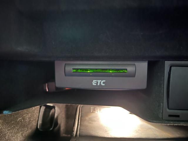 S5 ベースグレード AWE TUNINGマフラー 赤レザー内装 パワーシート シートヒーター アダプティブヘッドライト フルセグTV バックモニター ETC フロントタイヤ新品 前後ブレーキパッド新品(32枚目)