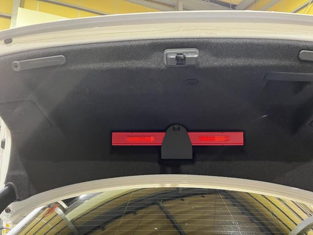 S5 ベースグレード AWE TUNINGマフラー 赤レザー内装 パワーシート シートヒーター アダプティブヘッドライト フルセグTV バックモニター ETC フロントタイヤ新品 前後ブレーキパッド新品(33枚目)