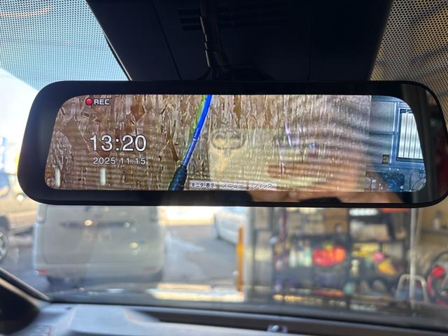 ヴォクシー Ｓ－Ｚ　ワンオーナー　純正１０インチナビ　パノラミックビューモニター　レーダークルーズコントロール　前後ドライブレコーダー　デジタルインナーミラー　シートヒーター　ＤＶＤ・ＣＤ再生（27枚目）
