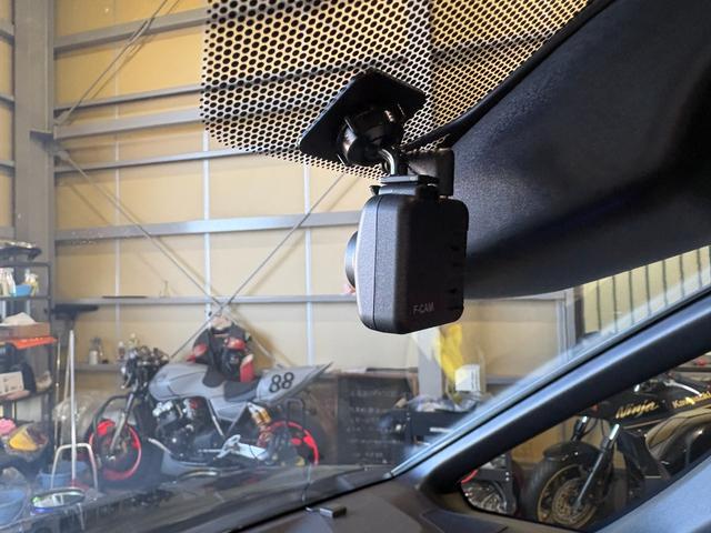 ヴォクシー Ｓ－Ｚ　ワンオーナー　純正１０インチナビ　パノラミックビューモニター　レーダークルーズコントロール　前後ドライブレコーダー　デジタルインナーミラー　シートヒーター　ＤＶＤ・ＣＤ再生（29枚目）