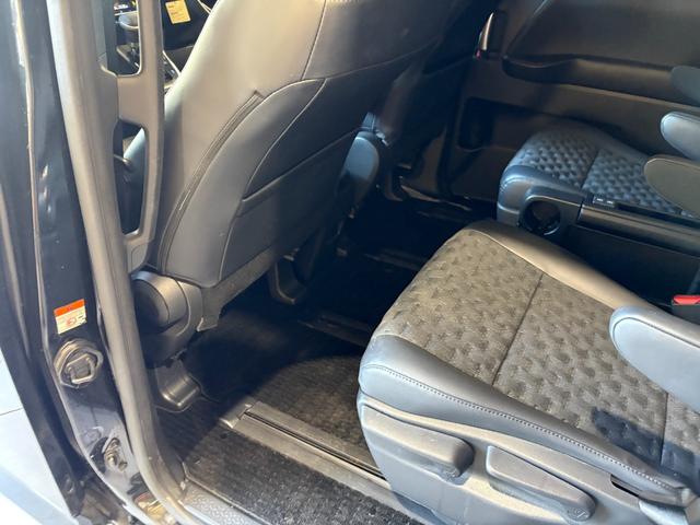 ヴォクシー Ｓ－Ｚ　ワンオーナー　純正１０インチナビ　パノラミックビューモニター　レーダークルーズコントロール　前後ドライブレコーダー　デジタルインナーミラー　シートヒーター　ＤＶＤ・ＣＤ再生（38枚目）