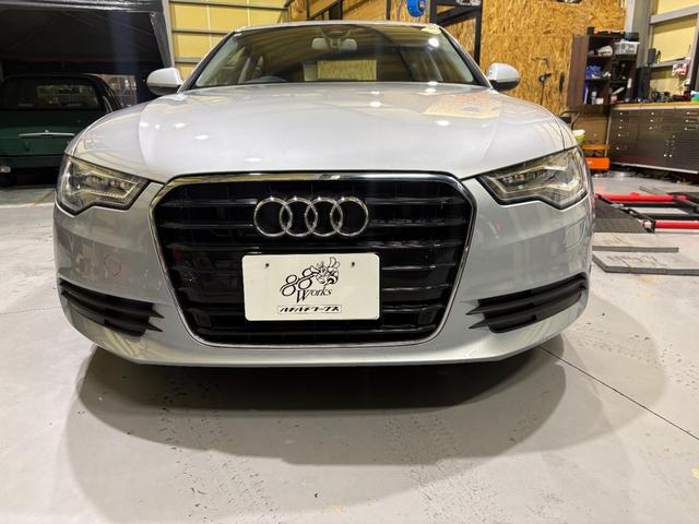 Ａ６ハイブリッド ベースグレード　サンルーフ　多眼ＬＥＤヘッドライト　ＢＯＳＥサウンドシステム　レザーシート　シートヒーター　バックビューモニター　フルセグ　ＤＶＤ再生　クルーズコントロール　１８インチアルミホイール　ＥＴＣ（3枚目）