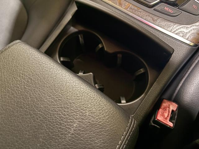 Ａ６ハイブリッド ベースグレード　サンルーフ　多眼ＬＥＤヘッドライト　ＢＯＳＥサウンドシステム　レザーシート　シートヒーター　バックビューモニター　フルセグ　ＤＶＤ再生　クルーズコントロール　１８インチアルミホイール　ＥＴＣ（23枚目）