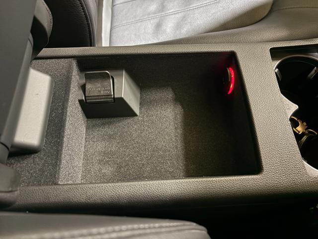 Ａ６ハイブリッド ベースグレード　サンルーフ　多眼ＬＥＤヘッドライト　ＢＯＳＥサウンドシステム　レザーシート　シートヒーター　バックビューモニター　フルセグ　ＤＶＤ再生　クルーズコントロール　１８インチアルミホイール　ＥＴＣ（24枚目）