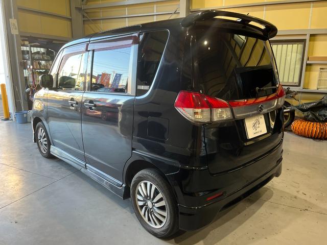 ソリオ Ｘ　ナビゲーション　フルセグＴＶ　バックモニター　ＥＴＣ　助手席側電動スライドドア　ルーフスポイラー　オートエアコン　電動格納ドアミラー　プッシュスタート　リモコンキー２個（9枚目）