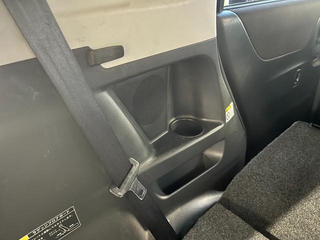 ソリオ Ｘ　ナビゲーション　フルセグＴＶ　バックモニター　ＥＴＣ　助手席側電動スライドドア　ルーフスポイラー　オートエアコン　電動格納ドアミラー　プッシュスタート　リモコンキー２個（44枚目）