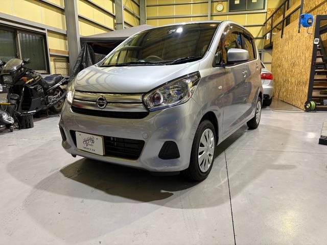 デイズ Ｊ　ワンオーナー　エマージェンシーブレーキ　キーレス　ＣＤ／ＦＭデッキ　距離２万キロ台　トラクションコントロール　ベージュ内装　クールシルバー　ＬＥＤテールランプ　エアコン（2枚目）