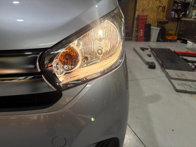 デイズ Ｊ　ワンオーナー　エマージェンシーブレーキ　キーレス　ＣＤ／ＦＭデッキ　距離２万キロ台　トラクションコントロール　ベージュ内装　クールシルバー　ＬＥＤテールランプ　エアコン（36枚目）