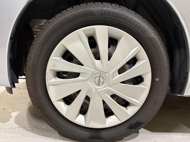 デイズ Ｊ　ワンオーナー　エマージェンシーブレーキ　キーレス　ＣＤ／ＦＭデッキ　距離２万キロ台　トラクションコントロール　ベージュ内装　クールシルバー　ＬＥＤテールランプ　エアコン（42枚目）