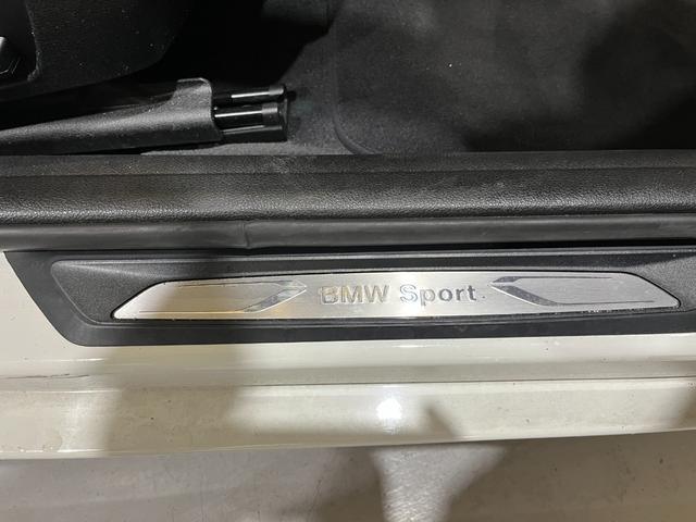 ３シリーズ ３２０ｉ　スポーツ　バックモニター　ドライブレコーダー　ＥＴＣ　ＲＥＧＮＯ　インテリキー×２　禁煙車　クルーズコントロール　キセノンヘッドライト　フォグランプ　リアフォグ　前席パワーシート　保証書　取説（33枚目）