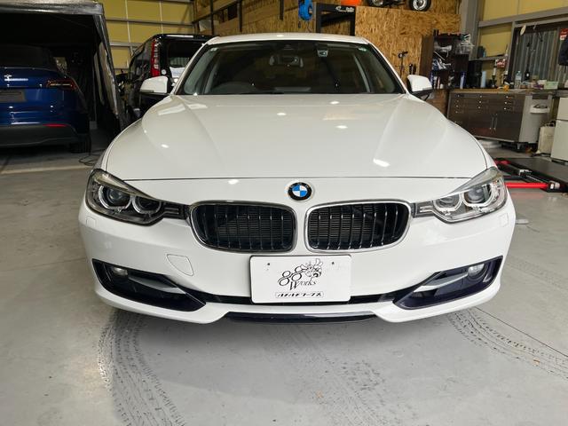 ３シリーズ ３２０ｉ　スポーツ　バックモニター　ドライブレコーダー　ＥＴＣ　ＲＥＧＮＯ　インテリキー×２　禁煙車　クルーズコントロール　キセノンヘッドライト　フォグランプ　リアフォグ　前席パワーシート　保証書　取説（61枚目）