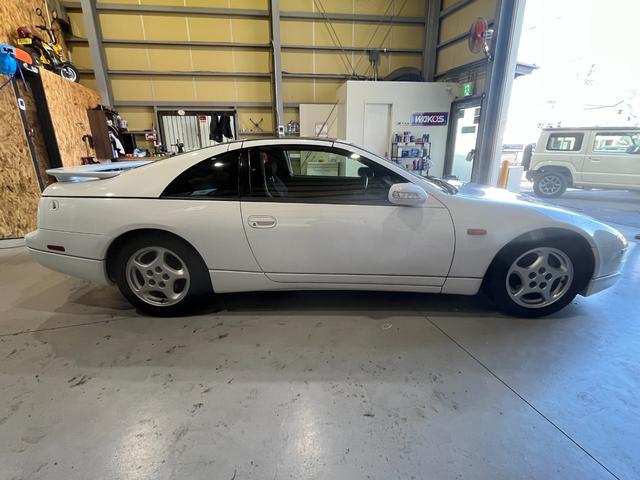 フェアレディZ バージョンS ツインターボ 最終型 2by2 Tバールーフ NAVAN製ATシフトノブ HKSマフラー タイミングベルト交換済 リアレザーシート ナビゲーション フルセグTV ETC ウインカーレンズ付きドアミラーカバー(70枚目)