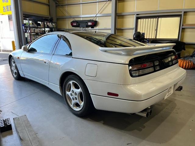 フェアレディZ バージョンS ツインターボ 最終型 2by2 Tバールーフ NAVAN製ATシフトノブ HKSマフラー タイミングベルト交換済 リアレザーシート ナビゲーション フルセグTV ETC ウインカーレンズ付きドアミラーカバー(73枚目)