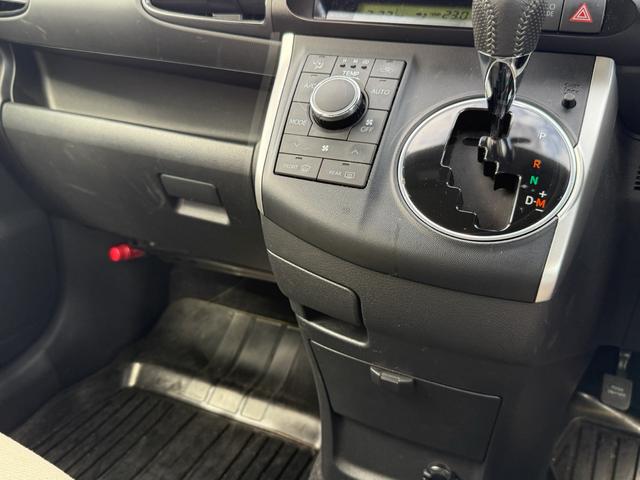 TOYOTA WISH 1.8S