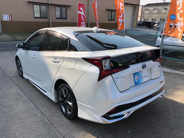 プリウス Ａツーリングセレクション　モデリスタエアロ・純正９インチナビフルセグＴＶ・バックモニター・シートヒーター・ＢＳＭ・ＨＵＤ・ＥＴＣ・クリアランスソナー・パワーシート・ドラレコ・レーダークルーズ・ＲＣＴＡ・パワーシート（17枚目）