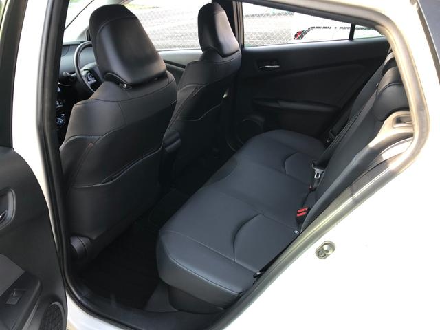 プリウス Ｓツーリングセレクション　モデリスタエアロ・純正９インチナビフルセグＴＶ・バックモニター・ビルトインＥＴＣ・セーフティセンス・レザーシート・シートヒーター・ＬＥＤヘッドライト・フォグ・レーダークルーズ・クリアランスソナー（42枚目）