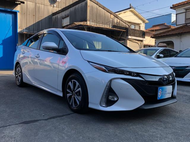 プリウスＰＨＶ Ｓセーフティパッケージ　純正８インチディスプレイオーディオ　ナビフルセグＴＶ・パノラミックビューモニター・セーフティセンス・ビルトインＥＴＣ・ＢＳＭ・５人乗り・クリソナ・ＡＣ１００Ｖ・社外デジタルインナーミラー型前後ドラレコ（2枚目）