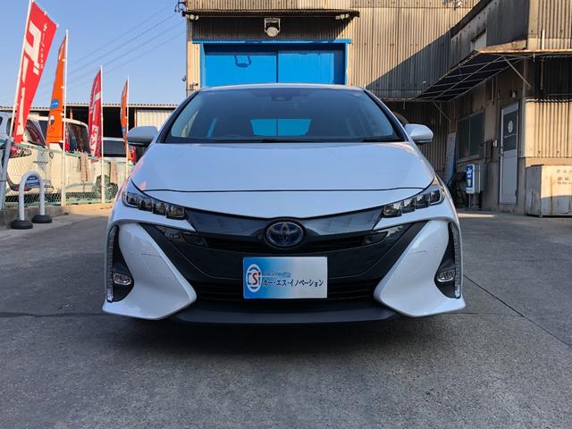 プリウスＰＨＶ Ｓセーフティパッケージ　純正８インチディスプレイオーディオ　ナビフルセグＴＶ・パノラミックビューモニター・セーフティセンス・ビルトインＥＴＣ・ＢＳＭ・５人乗り・クリソナ・ＡＣ１００Ｖ・社外デジタルインナーミラー型前後ドラレコ（3枚目）