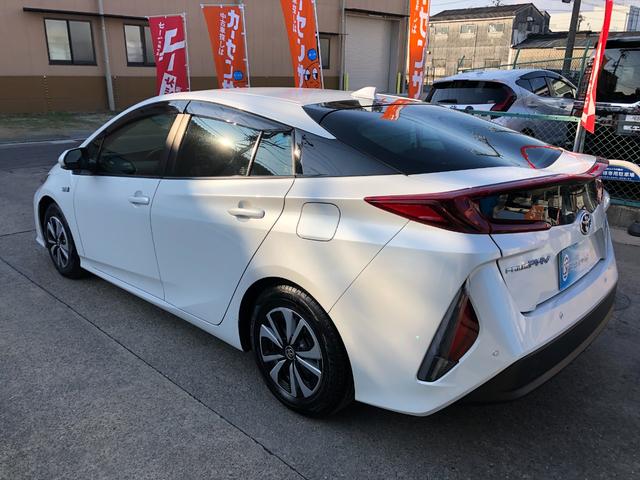 プリウスＰＨＶ Ｓセーフティパッケージ　純正８インチディスプレイオーディオ　ナビフルセグＴＶ・パノラミックビューモニター・セーフティセンス・ビルトインＥＴＣ・ＢＳＭ・５人乗り・クリソナ・ＡＣ１００Ｖ・社外デジタルインナーミラー型前後ドラレコ（24枚目）