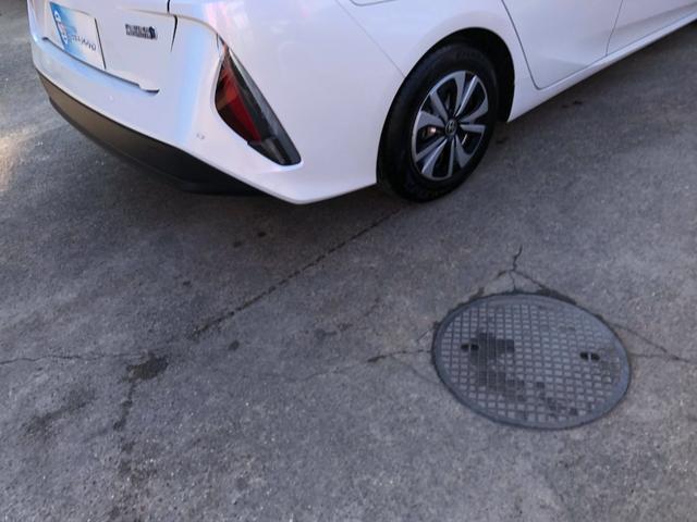 プリウスＰＨＶ Ｓセーフティパッケージ　純正８インチディスプレイオーディオ　ナビフルセグＴＶ・パノラミックビューモニター・セーフティセンス・ビルトインＥＴＣ・ＢＳＭ・５人乗り・クリソナ・ＡＣ１００Ｖ・社外デジタルインナーミラー型前後ドラレコ（25枚目）