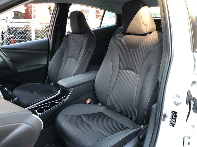 プリウスＰＨＶ Ｓセーフティパッケージ　純正８インチディスプレイオーディオ　ナビフルセグＴＶ・パノラミックビューモニター・セーフティセンス・ビルトインＥＴＣ・ＢＳＭ・５人乗り・クリソナ・ＡＣ１００Ｖ・社外デジタルインナーミラー型前後ドラレコ（48枚目）