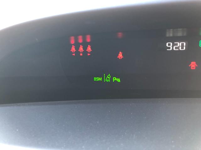 プリウスＰＨＶ Ｓセーフティパッケージ　純正８インチディスプレイオーディオ　ナビフルセグＴＶ・パノラミックビューモニター・セーフティセンス・ビルトインＥＴＣ・ＢＳＭ・５人乗り・クリソナ・ＡＣ１００Ｖ・社外デジタルインナーミラー型前後ドラレコ（53枚目）