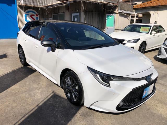 カローラツーリング ハイブリッド　ダブルバイビー　ツートンカラー・９インチディスプレイオーディオ・ナビ・トヨタセーフティセンス・シートヒーター・ハンドルヒーター・バックモニター・クリアランスソナー・レーダークルーズ・ＲＣＴＡ・ＤＶＤデッキ・ドラレコ（7枚目）