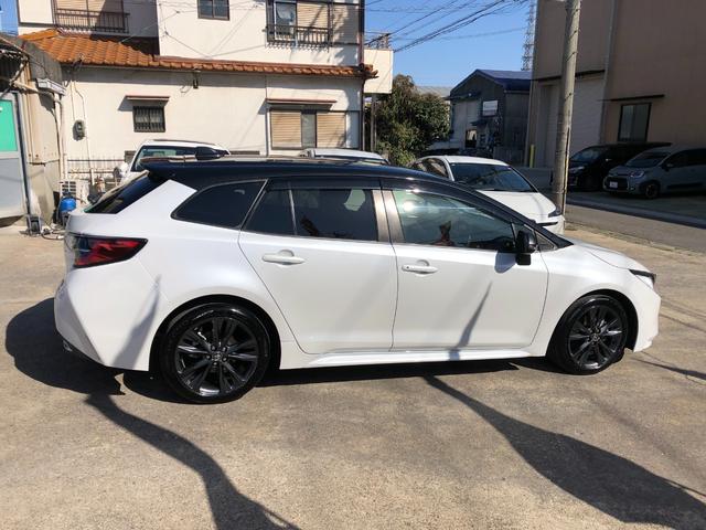 カローラツーリング ハイブリッド　ダブルバイビー　ツートンカラー・９インチディスプレイオーディオ・ナビ・トヨタセーフティセンス・シートヒーター・ハンドルヒーター・バックモニター・クリアランスソナー・レーダークルーズ・ＲＣＴＡ・ＤＶＤデッキ・ドラレコ（20枚目）