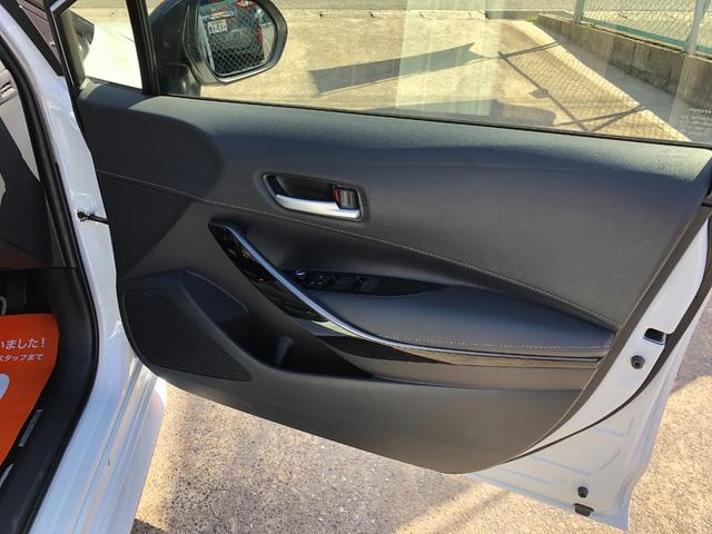 カローラツーリング ハイブリッド　ダブルバイビー　ツートンカラー・９インチディスプレイオーディオ・ナビ・トヨタセーフティセンス・シートヒーター・ハンドルヒーター・バックモニター・クリアランスソナー・レーダークルーズ・ＲＣＴＡ・ＤＶＤデッキ・ドラレコ（22枚目）