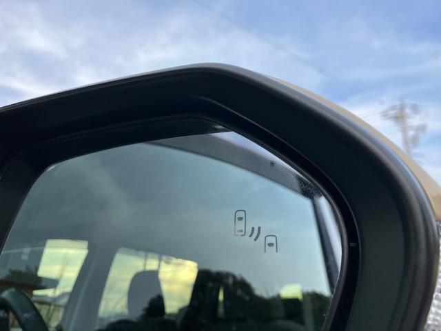 シエンタ ハイブリッドＺ　・１０．５インチ純正ＴＶ／ナビ・パノラミックビューモニター・ブラインドスポットモニター・ビルトインＥＴＣ２．０・前席シートヒーター・ステアリングヒーター・ＡＣ１００Ｖ１５００Ｗコンセント・後席モニター（11枚目）