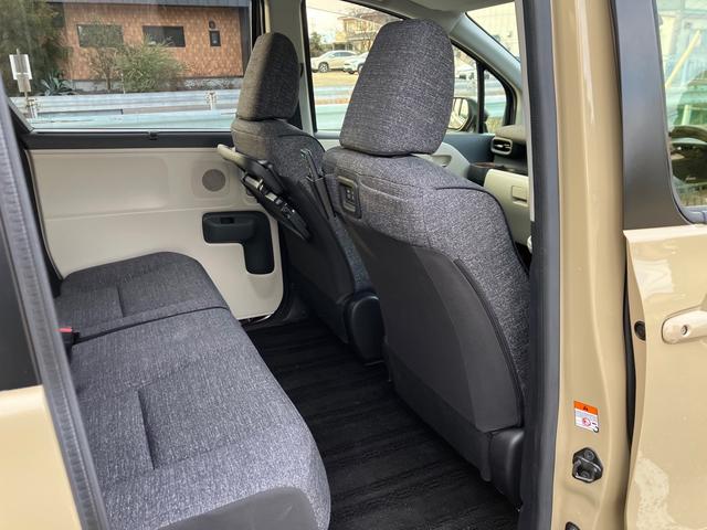 シエンタ ハイブリッドＺ　・１０．５インチ純正ＴＶ／ナビ・パノラミックビューモニター・ブラインドスポットモニター・ビルトインＥＴＣ２．０・前席シートヒーター・ステアリングヒーター・ＡＣ１００Ｖ１５００Ｗコンセント・後席モニター（15枚目）