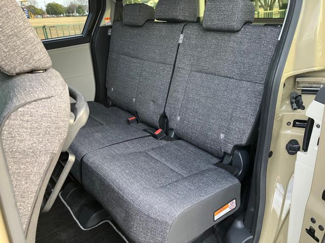 シエンタ ハイブリッドＺ　・１０．５インチ純正ＴＶ／ナビ・パノラミックビューモニター・ブラインドスポットモニター・ビルトインＥＴＣ２．０・前席シートヒーター・ステアリングヒーター・ＡＣ１００Ｖ１５００Ｗコンセント・後席モニター（20枚目）