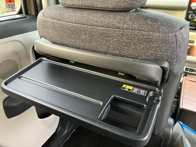 シエンタ ハイブリッドＺ　・１０．５インチ純正ＴＶ／ナビ・パノラミックビューモニター・ブラインドスポットモニター・ビルトインＥＴＣ２．０・前席シートヒーター・ステアリングヒーター・ＡＣ１００Ｖ１５００Ｗコンセント・後席モニター（36枚目）