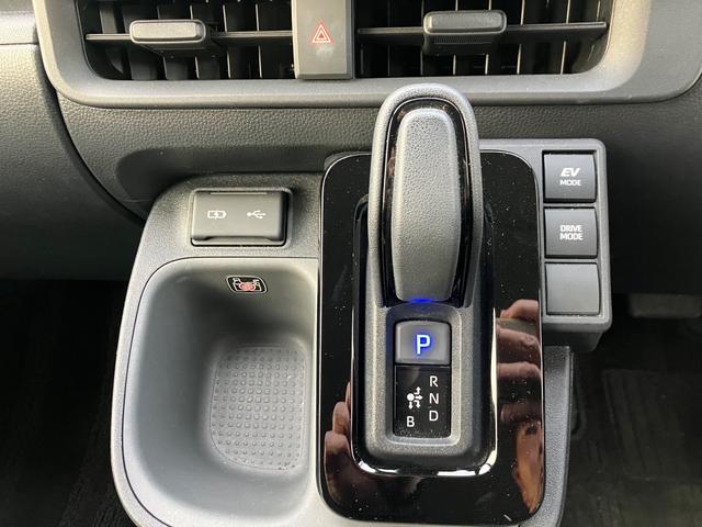 シエンタ ハイブリッドＺ　・モデリスタエアロ・１０．５インチ純正ＴＶ／ナビ・パノラミックビューモニター・ブラインドスポットモニター・ビルトインＥＴＣ・純正ＣＤ＆ＤＶＤデッキ・純正１５インチアルミホイール（27枚目）