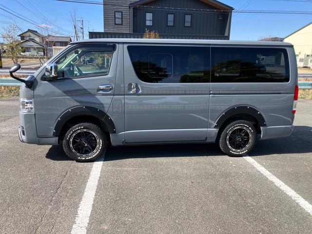 ハイエースバン ＤＸ　・４ＷＤ・寒冷地仕様・ステルスグレー全塗装・純正ＴＶ／ナビ・バックカメラ・クリアランスソナー・ビルトインＥＴＣ・純正ＬＥＤヘッドライ・純正ＬＥＤフォグライト・ＡＣ１００Ｖコンセント（4枚目）
